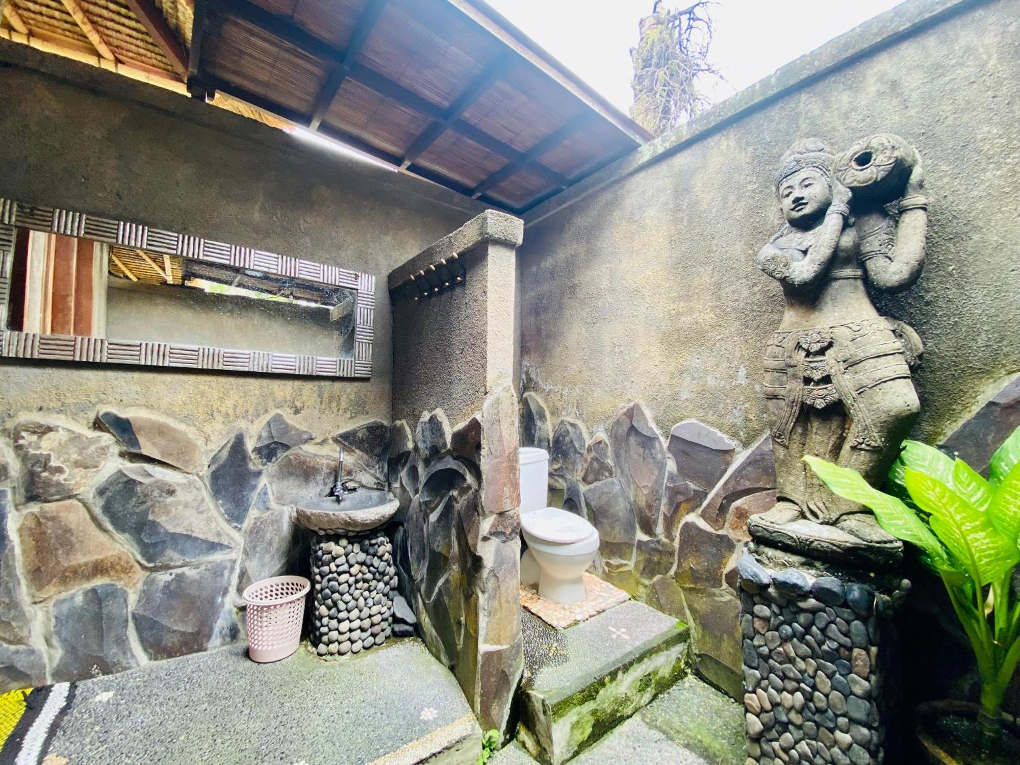 Dong Loka Guesthouse Bali Carangsari Eksteriør billede